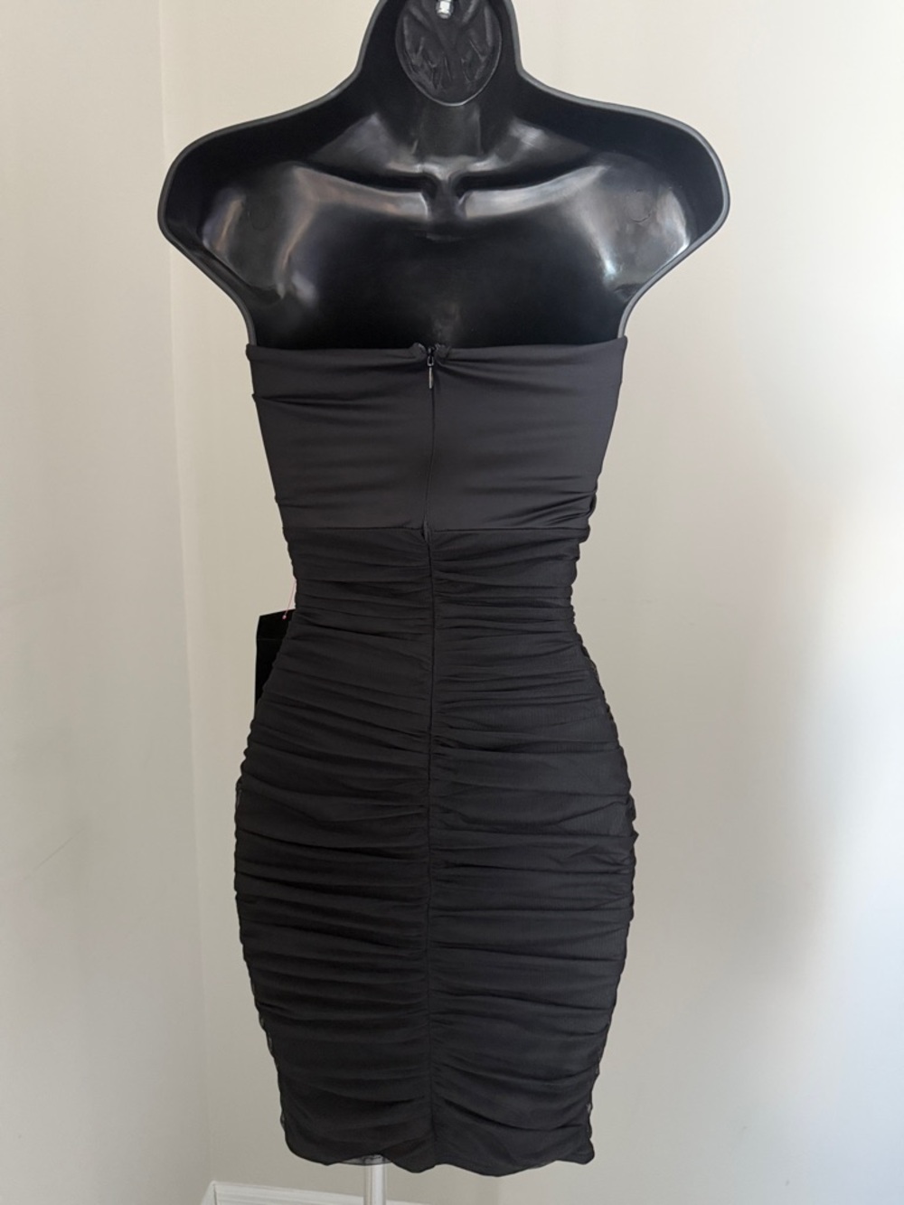 🆕 BEBE Black Tube Mini Dress Strapless Bodycon Cutouts Crystals Women’s Size XXS - Picture 6 of 16